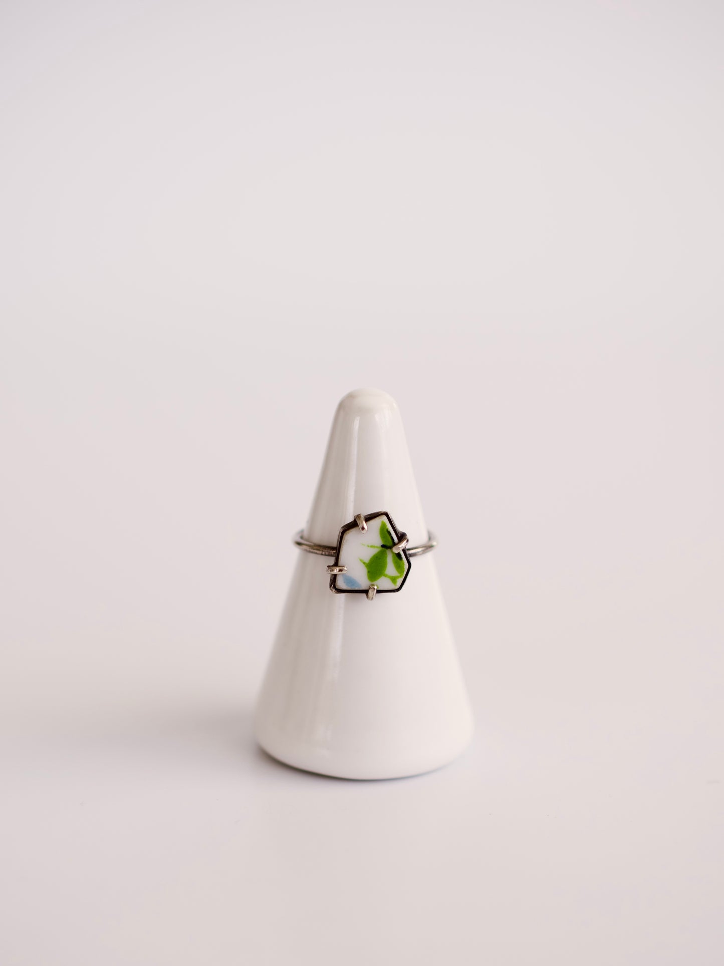 Dainty Green Leaf Ring