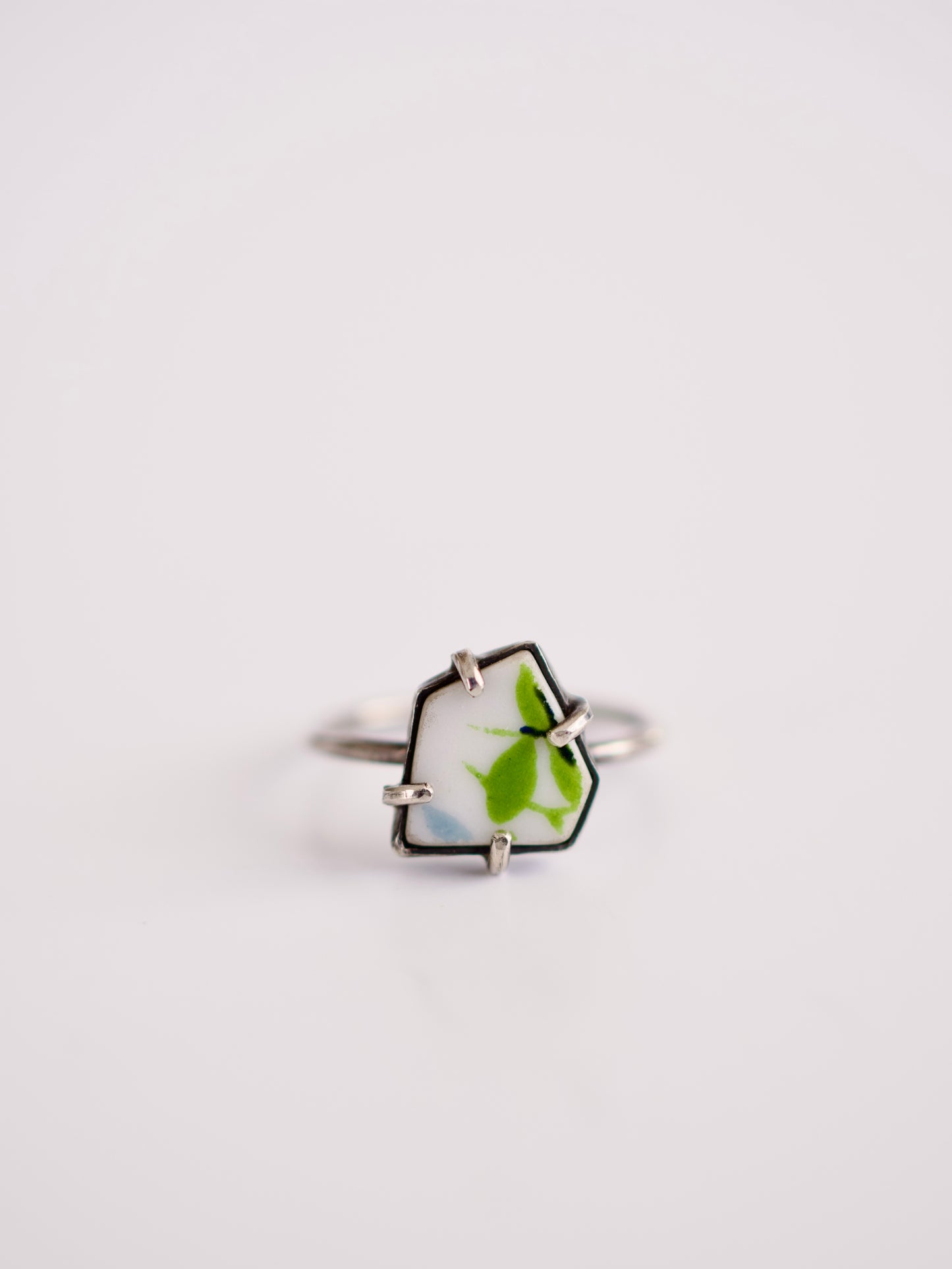 Dainty Green Leaf Ring