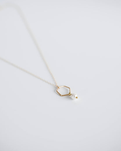 Gold Pearl Pendant Necklace