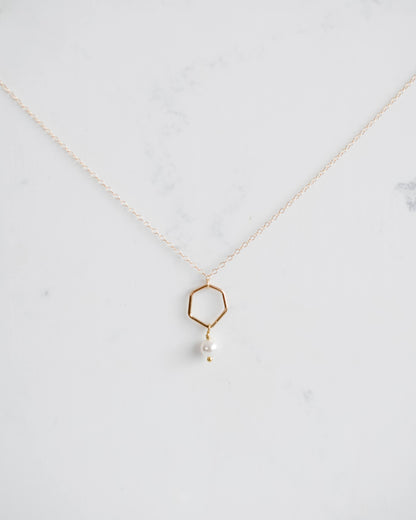 Gold Pearl Pendant Necklace