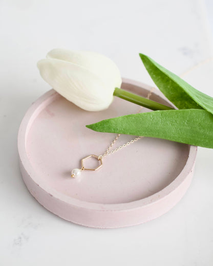 Gold Pearl Pendant Necklace