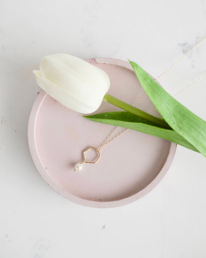 Gold Pearl Pendant Necklace